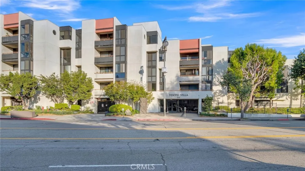 222 S Central #432 Los Angeles, CA 90012