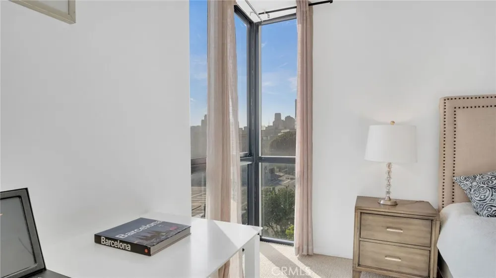 222 S Central #432 Los Angeles, CA 90012