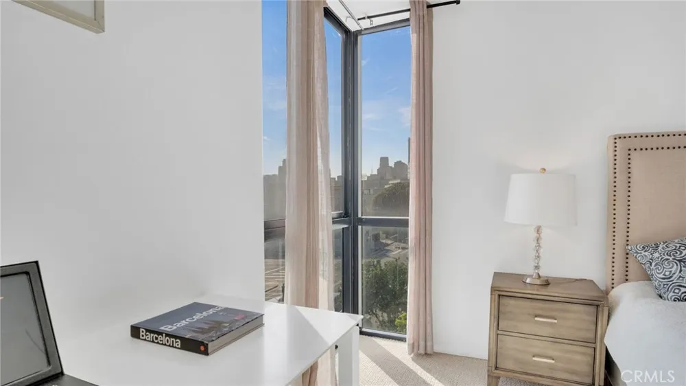 222 S Central #432 Los Angeles, CA 90012