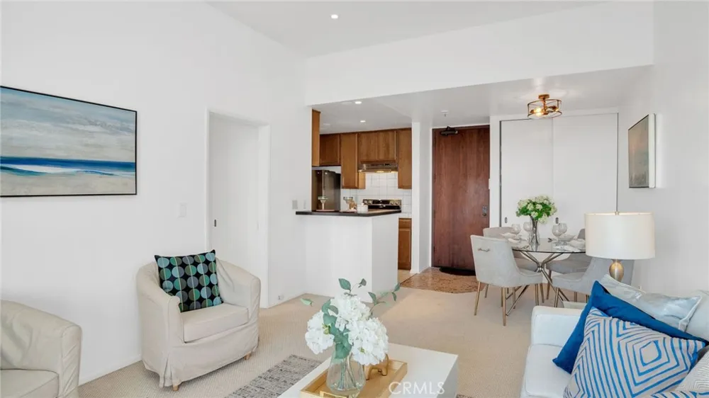 222 S Central #432 Los Angeles, CA 90012
