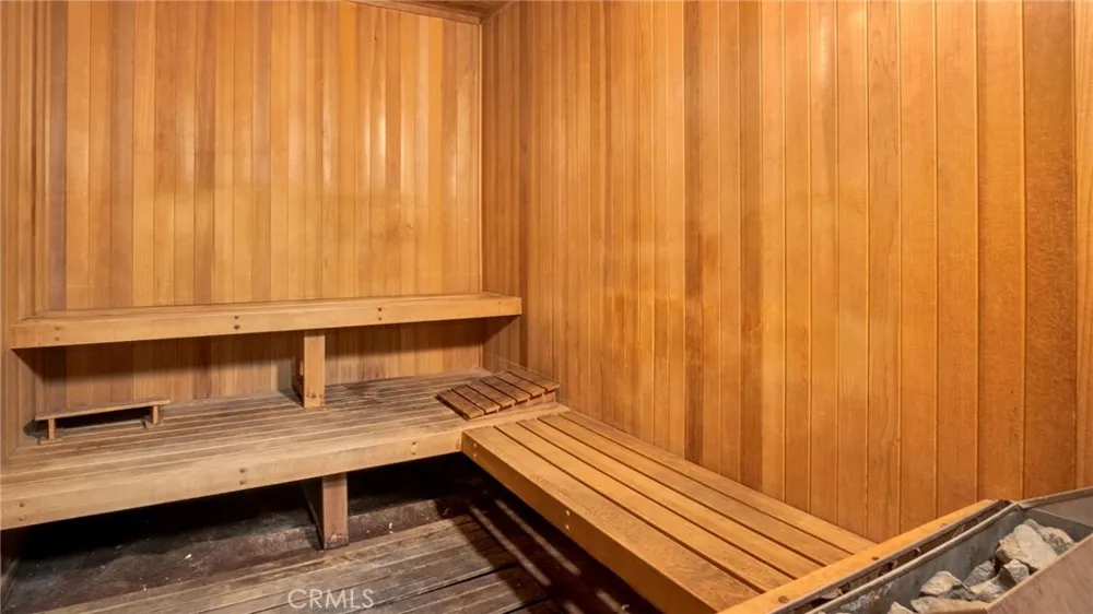 222 S Central #432 Los Angeles, CA 90012