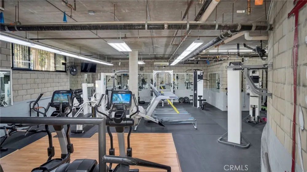 222 S Central #432 Los Angeles, CA 90012