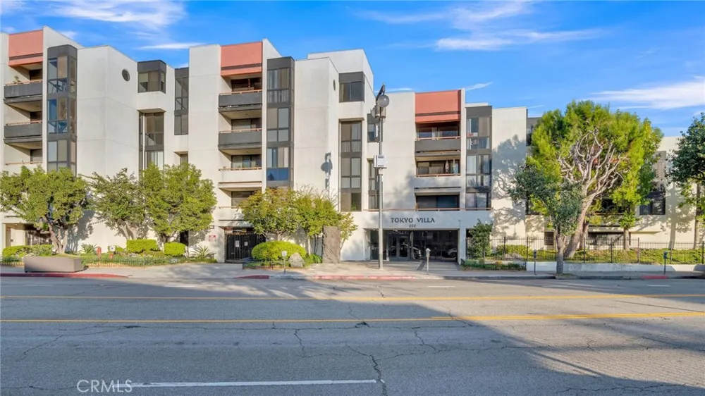 222 S Central #432 Los Angeles, CA 90012