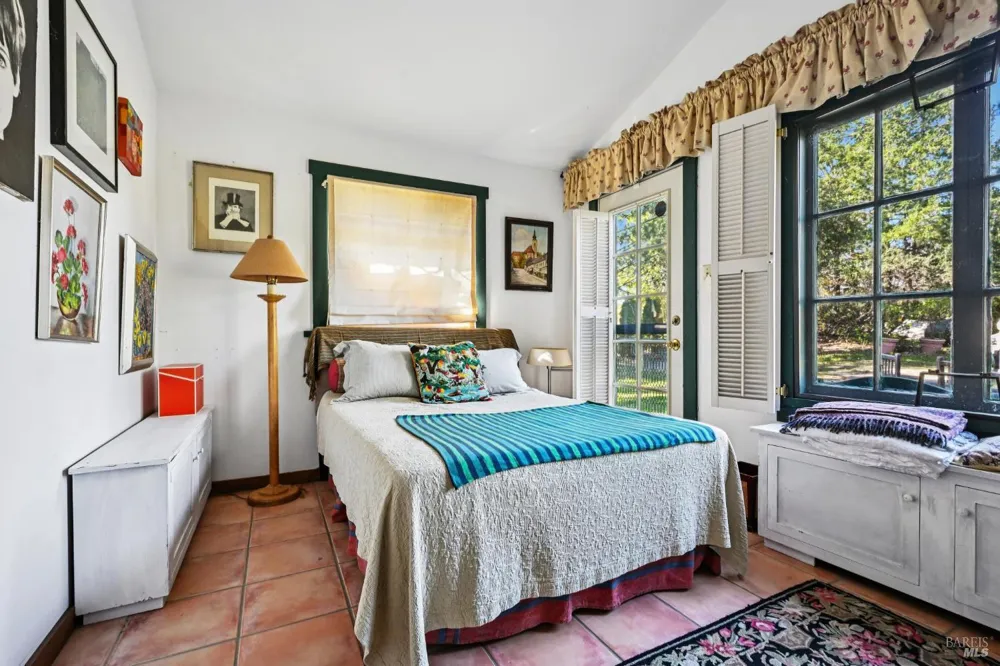 4040 Spring Mountain Road St. Helena, CA 94574