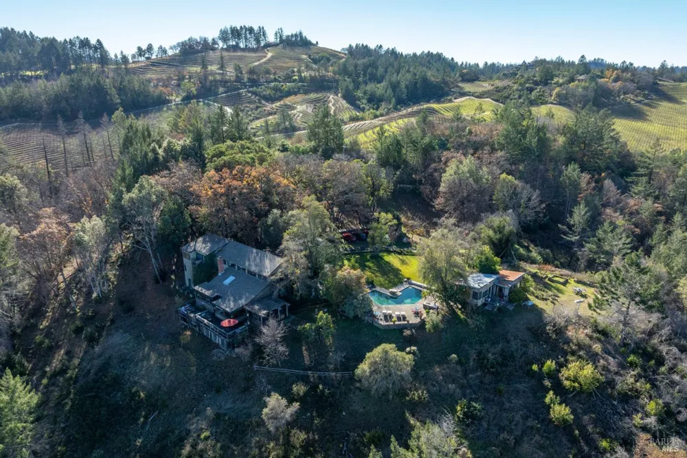 4040 Spring Mountain Road St. Helena, CA 94574