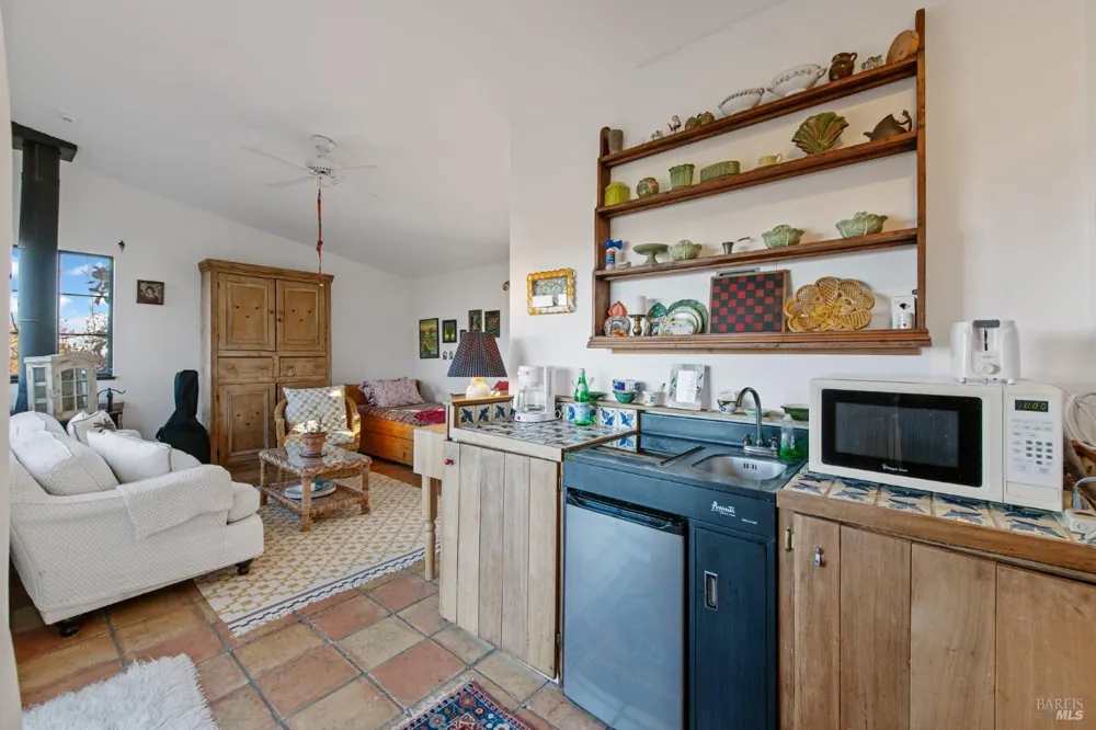 4040 Spring Mountain Road St. Helena, CA 94574