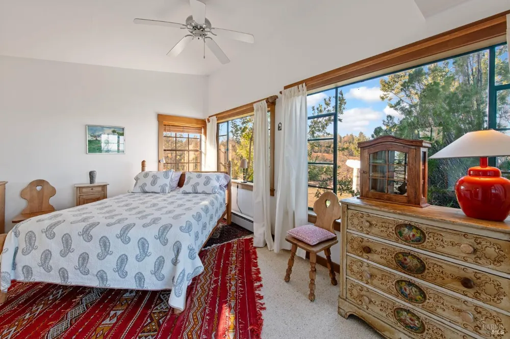 4040 Spring Mountain Road St. Helena, CA 94574