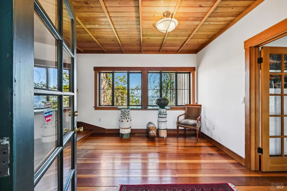4040 Spring Mountain Road St. Helena, CA 94574