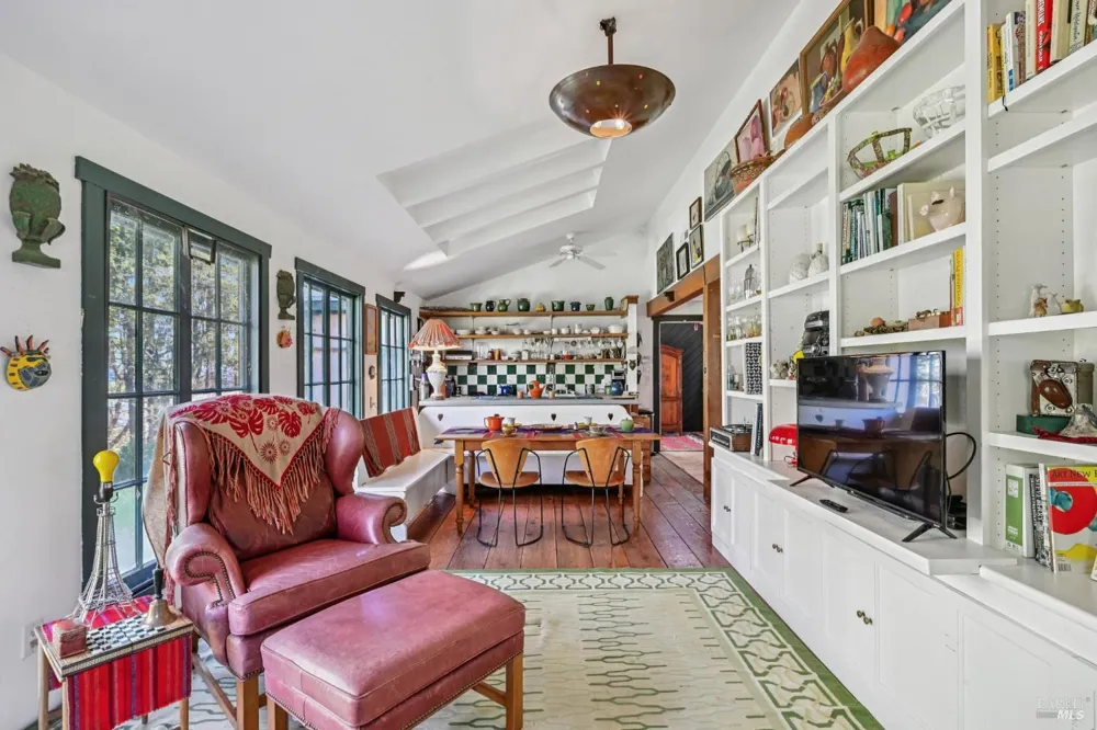 4040 Spring Mountain Road St. Helena, CA 94574