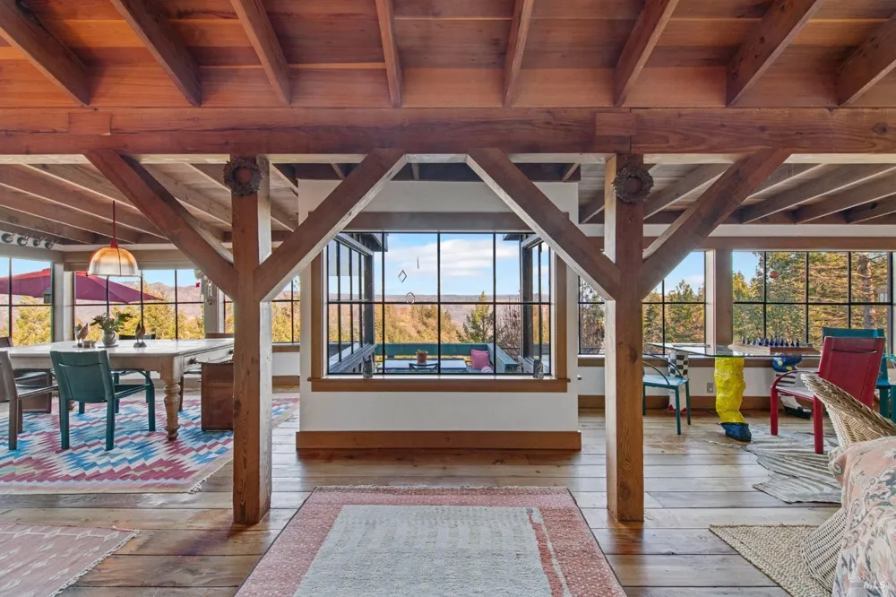 4040 Spring Mountain Road St. Helena, CA 94574