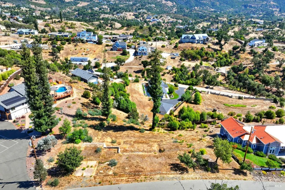 1436 Lorraine Way Santa Rosa, CA 95404