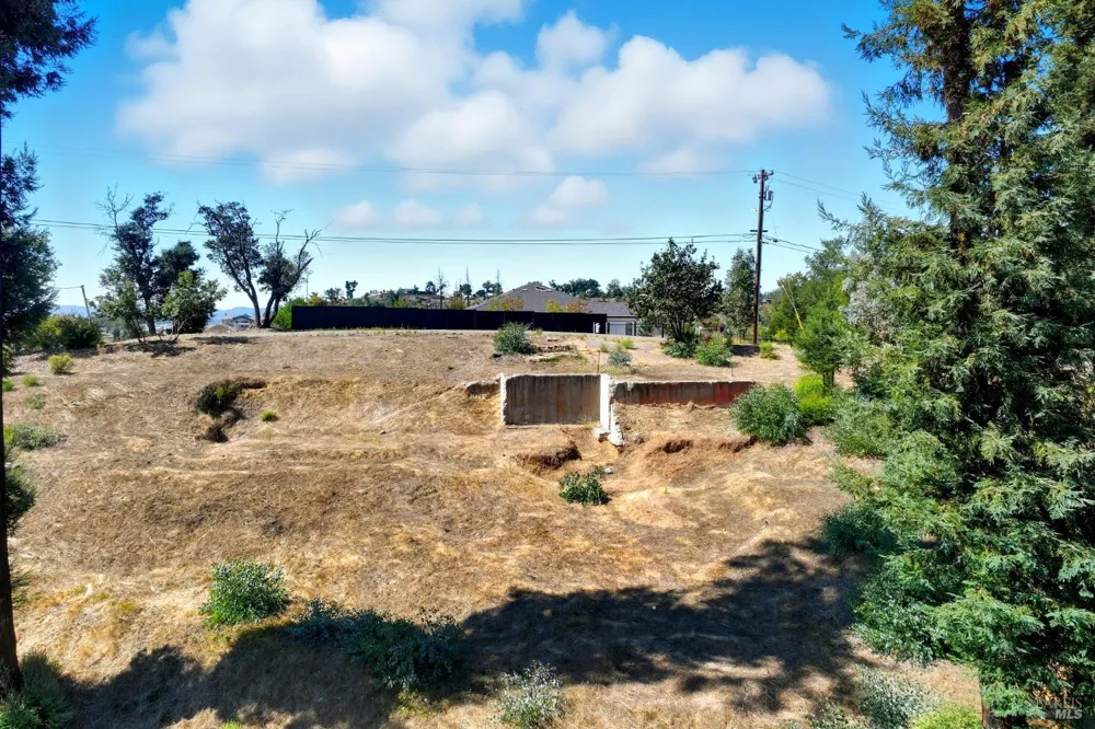 1436 Lorraine Way Santa Rosa, CA 95404