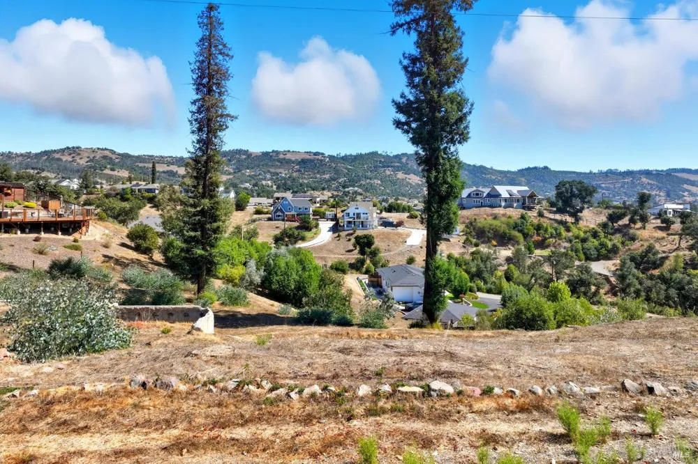 1436 Lorraine Way Santa Rosa, CA 95404
