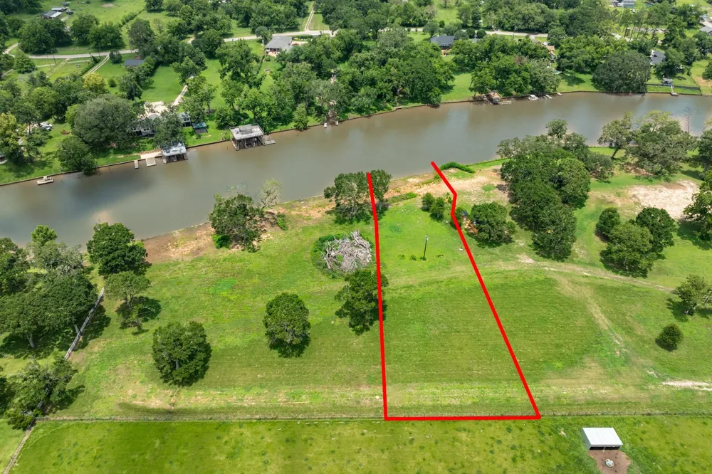 2 County Road 344 Sweeny, TX 77480