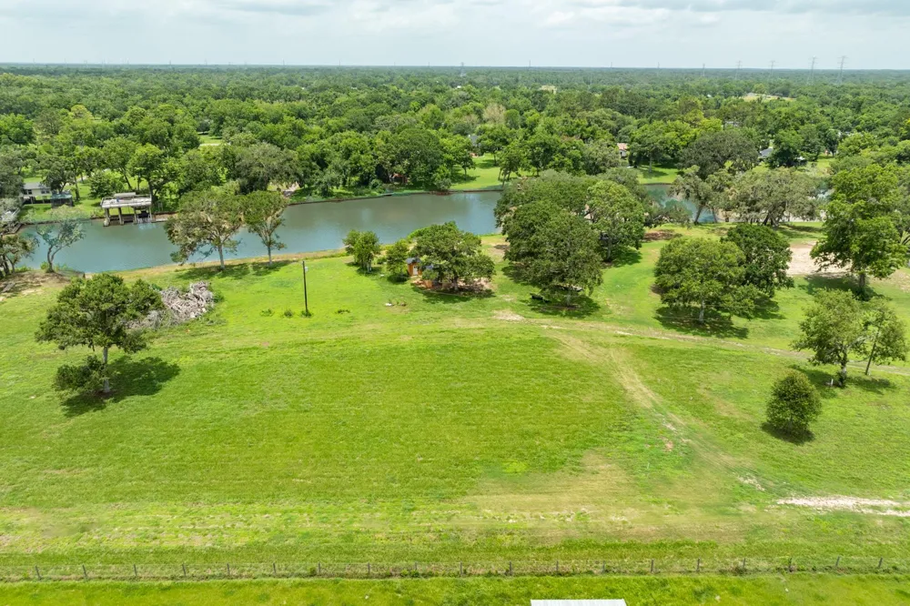 2 County Road 344 Sweeny, TX 77480