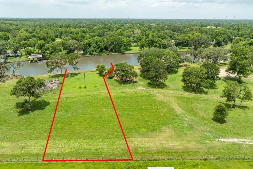 2 County Road 344 Sweeny, TX 77480