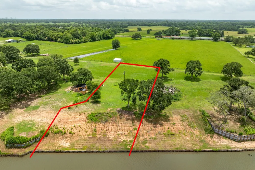 2 County Road 344 Sweeny, TX 77480