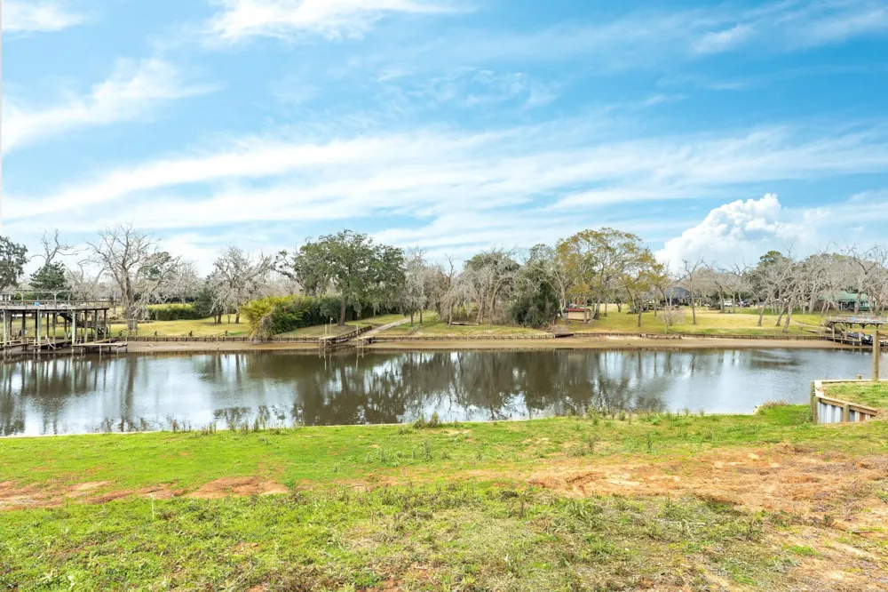 2 County Road 344 Sweeny, TX 77480