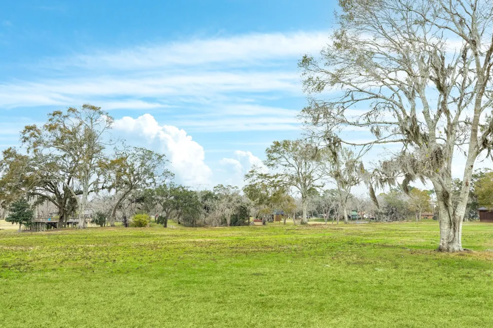 3 County Road 344 Sweeny, TX 77480