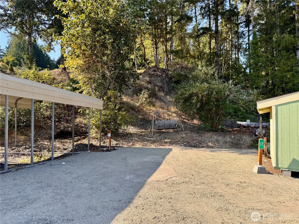 27051 US Highway 101 #1 Hoodsport, WA 98548