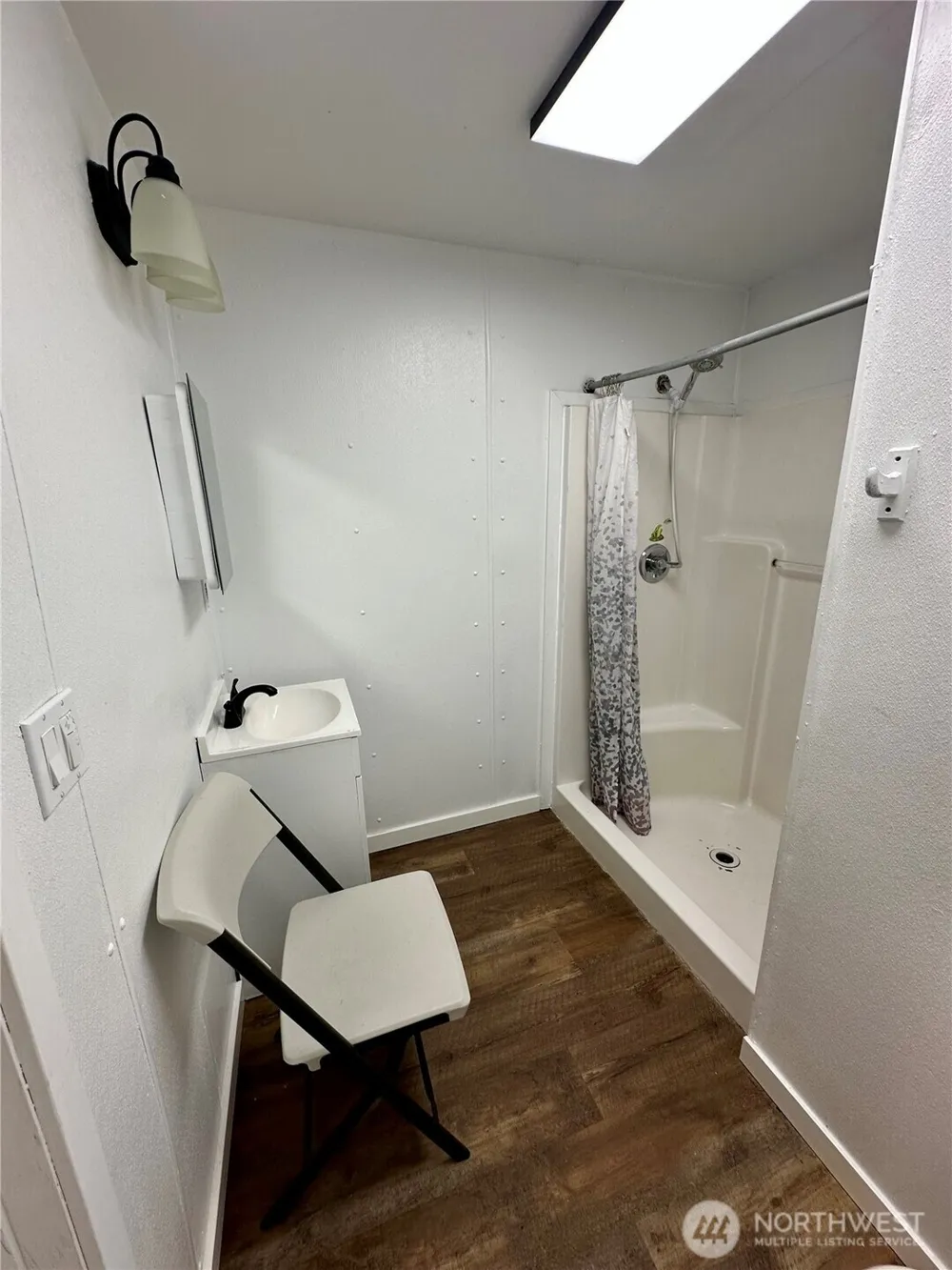 27051 US Highway 101 #1 Hoodsport, WA 98548