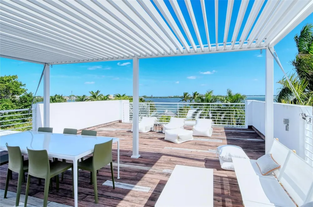 213 WASHINGTON DRIVE Sarasota, FL 34236