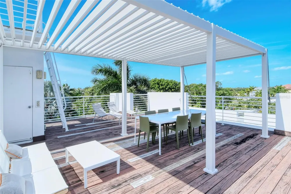 213 WASHINGTON DRIVE Sarasota, FL 34236