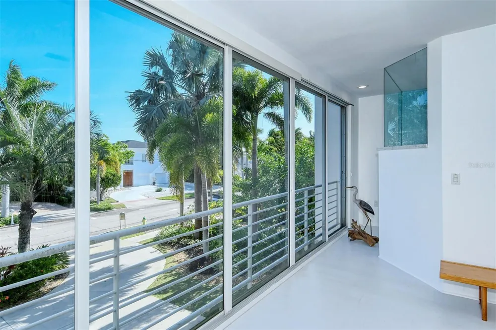 213 WASHINGTON DRIVE Sarasota, FL 34236