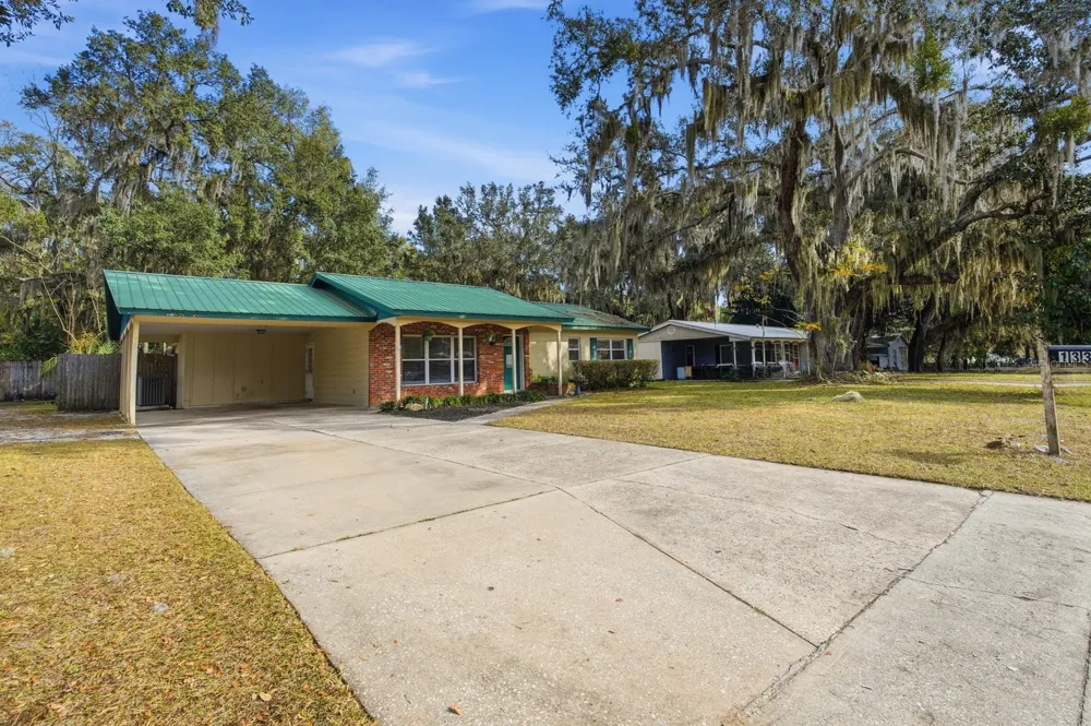 133 CRESTWOOD AVENUE Palatka, FL 32177