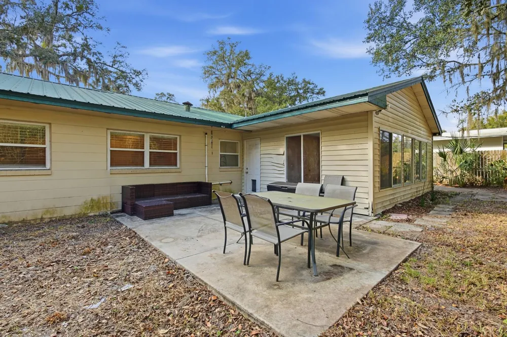 133 CRESTWOOD AVENUE Palatka, FL 32177