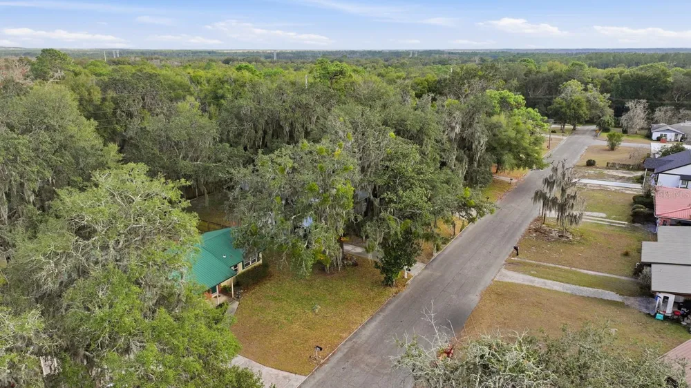 133 CRESTWOOD AVENUE Palatka, FL 32177