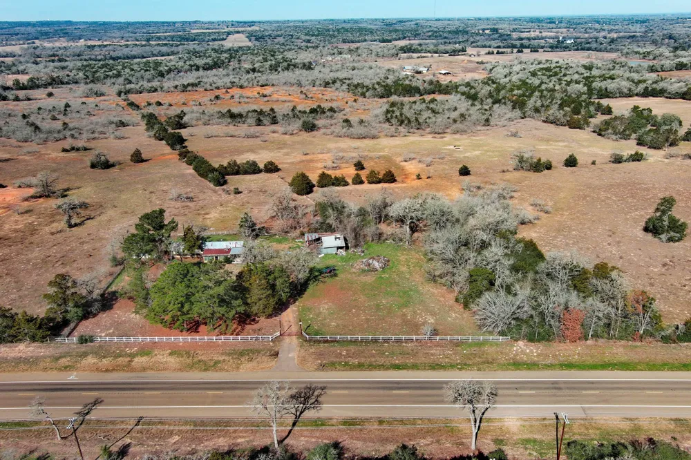 3628 S Highway 304 Rosanky, TX 78953