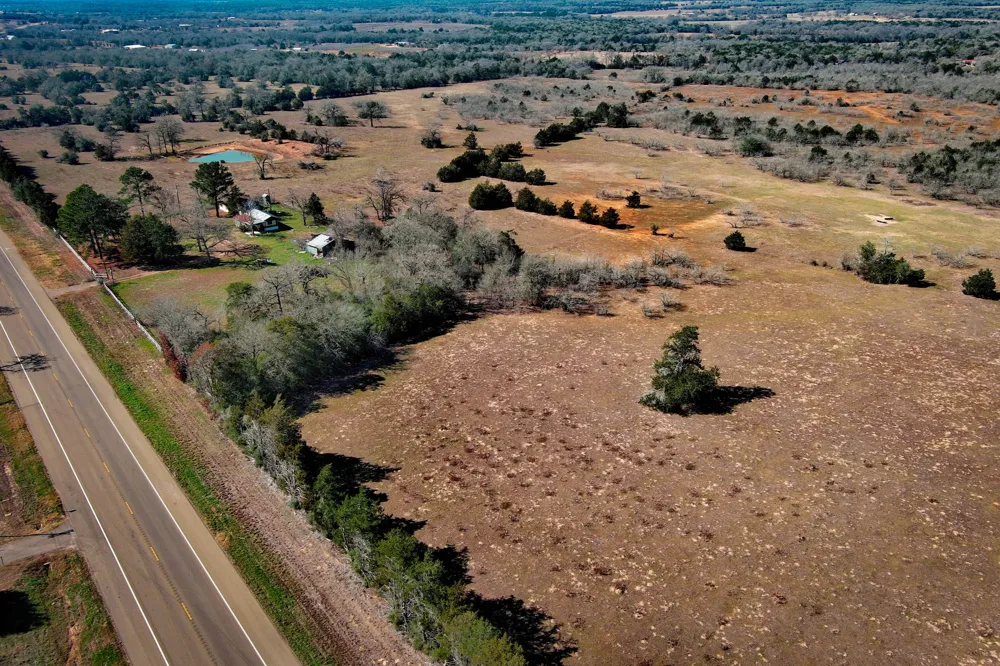 3628 S Highway 304 Rosanky, TX 78953