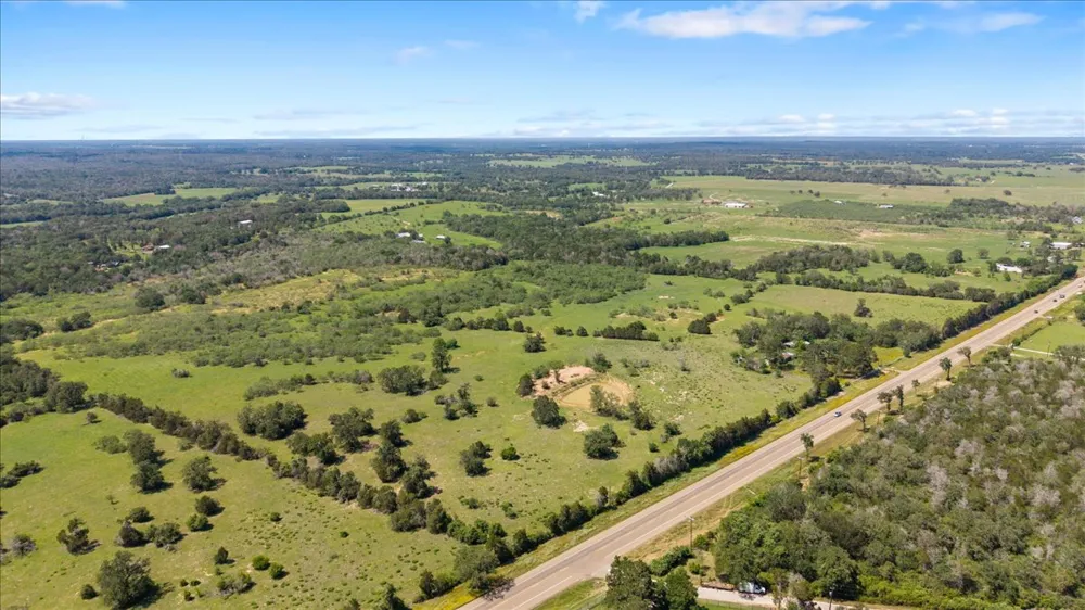 3628 S Highway 304 Rosanky, TX 78953
