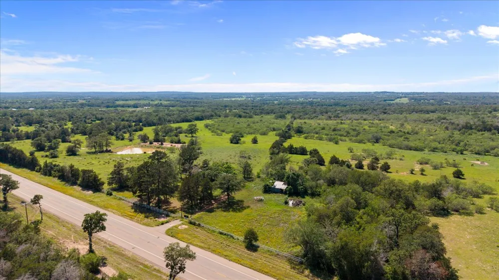 3628 S Highway 304 Rosanky, TX 78953