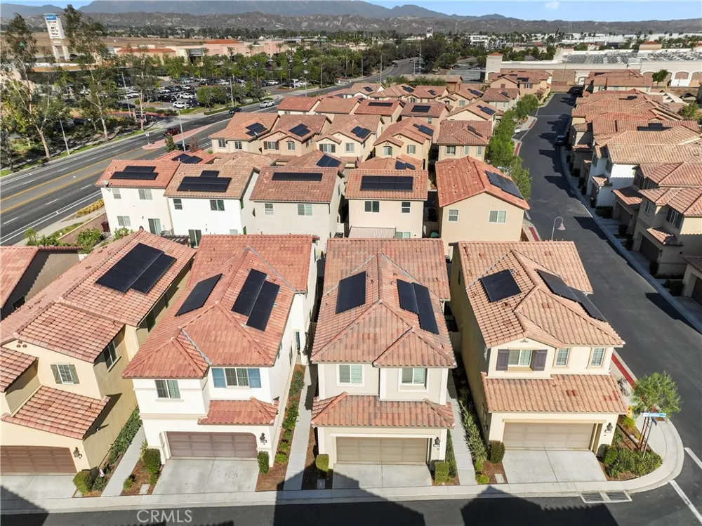 12704 Ironstone Moreno Valley, CA 92555