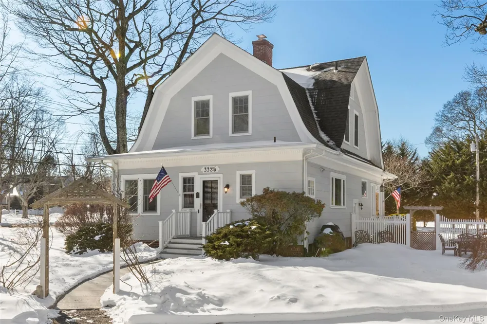 3475 Oaklawn Avenue Southold, NY 11971