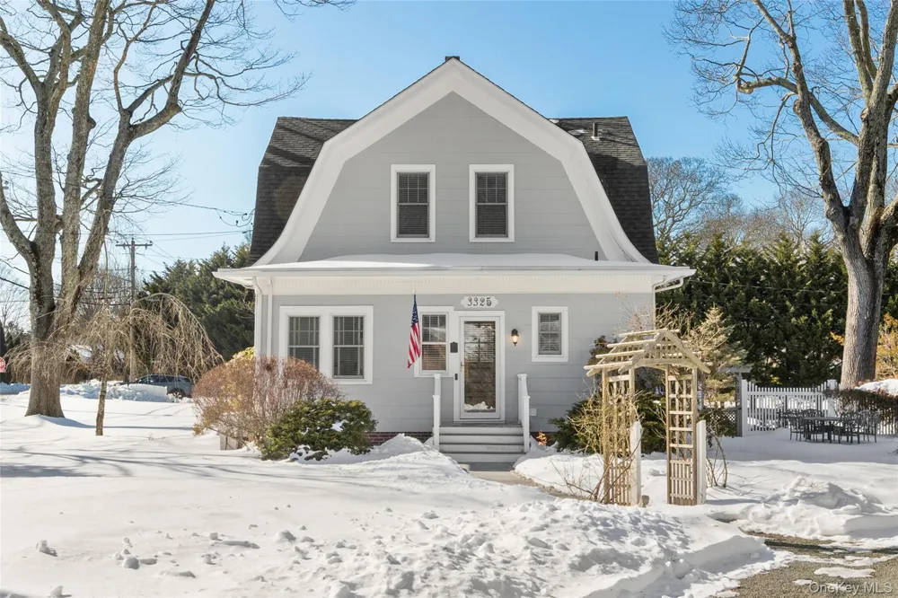 3475 Oaklawn Avenue Southold, NY 11971