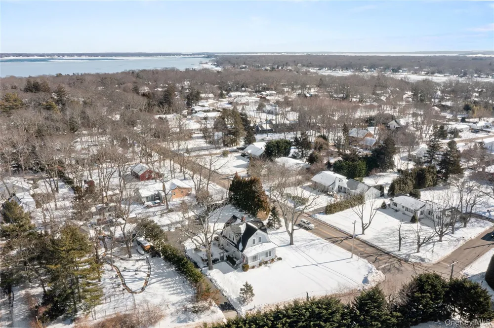 3475 Oaklawn Avenue Southold, NY 11971