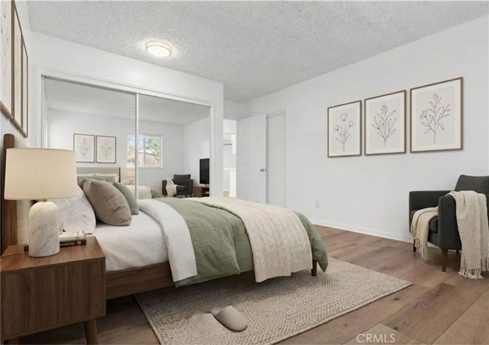 8649 Sunland Boulevard #5 Sun Valley, CA 91352