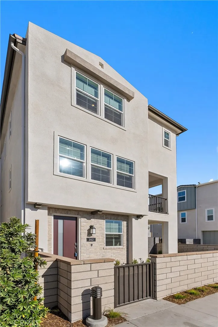 262 Heartland Way Rancho Mission Viejo, CA 92694