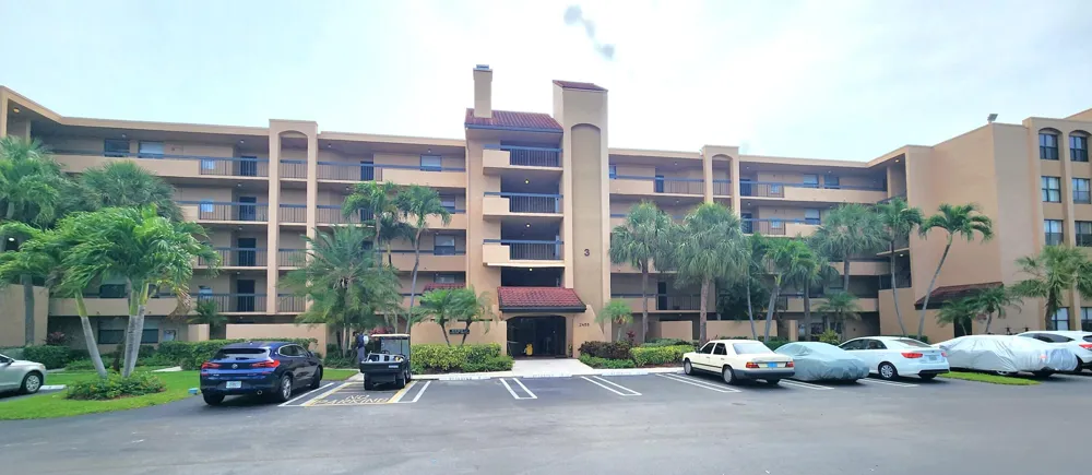 2455 Lindell Boulevard #3109