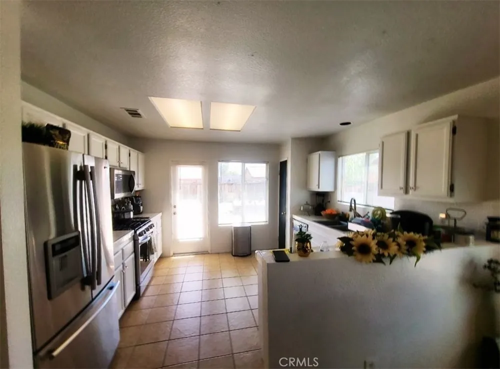 15249 Braxton Adelanto, CA 92301