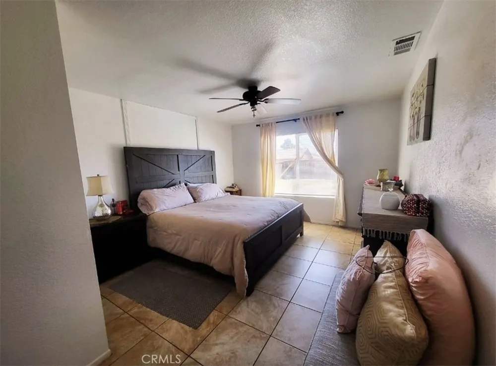 15249 Braxton Adelanto, CA 92301