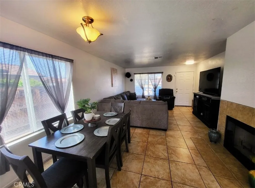 15249 Braxton Adelanto, CA 92301