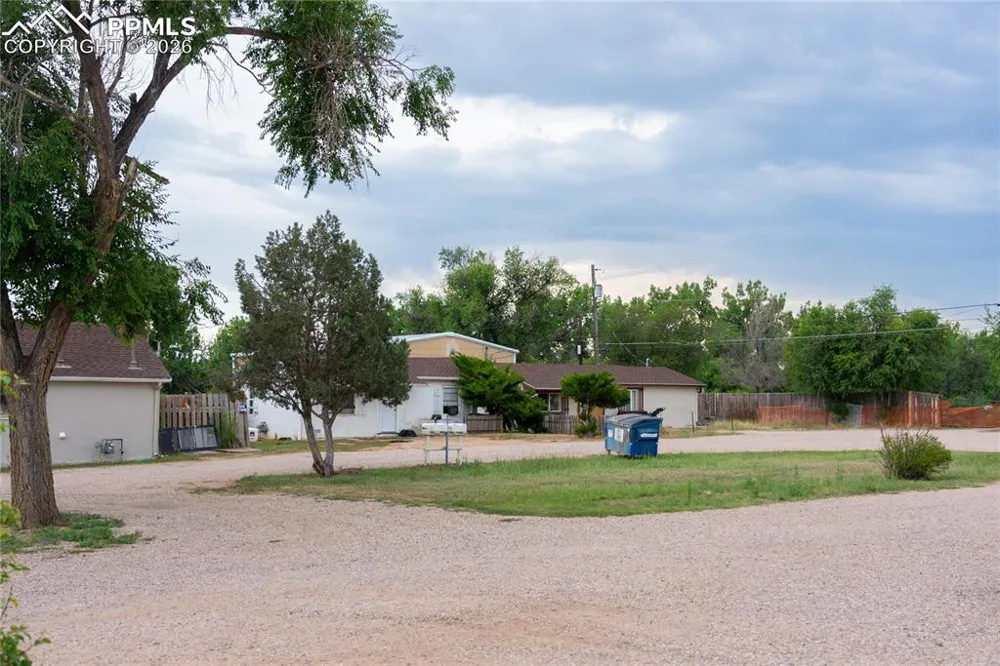 325 S Santa Fe Avenue #1-3 Fountain, CO 80817