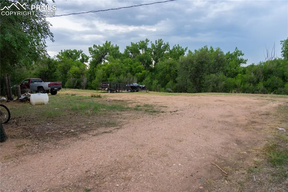 325 S Santa Fe Avenue #1-3 Fountain, CO 80817