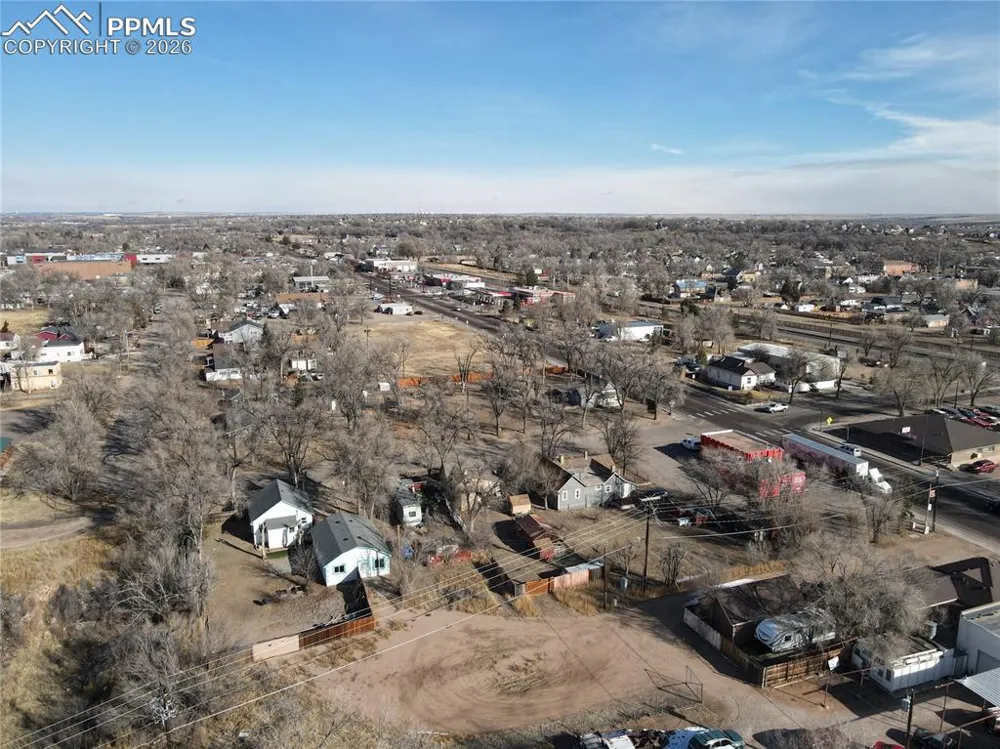 325 S Santa Fe Avenue #1-3 Fountain, CO 80817