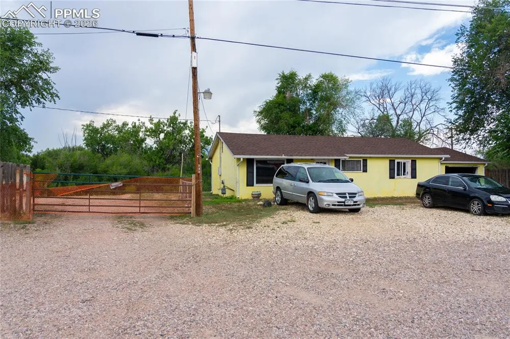 325 S Santa Fe Avenue #1-3 Fountain, CO 80817