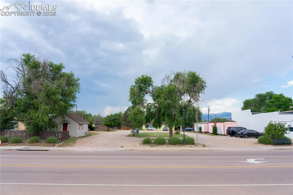 325 S Santa Fe Avenue #1-3 Fountain, CO 80817